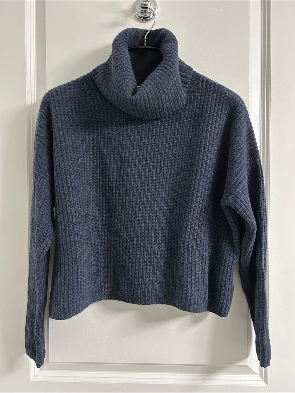 madewell - cashmere turtleneck sweater